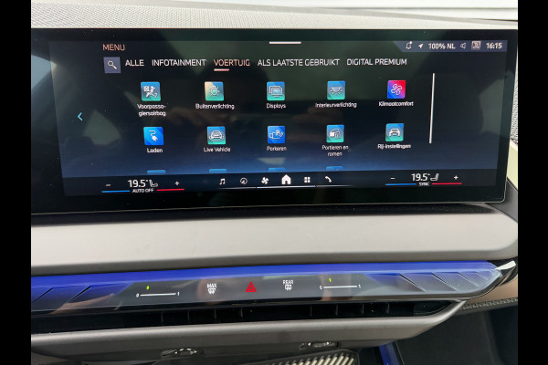 BMW X3 30e xDrive | Panorama dak | Head-Up | 360 Camera | Harman Kardon