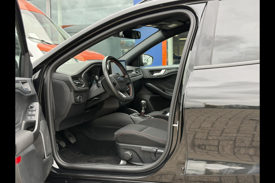 Ford FOCUS Wagon 1.0 EcoBoost Hybrid ST Line 125pk | Driver Assistance Pack | Winterpack | Trekhaak