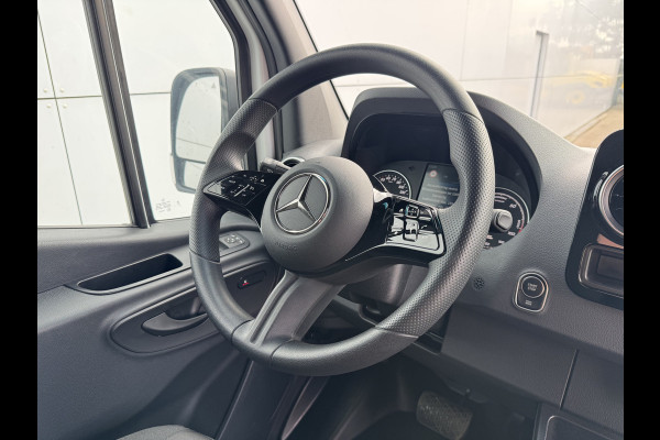 Mercedes-Benz eSprinter 314 Pro 81kWh Nieuw model! 313km WLTP 2000kg Trekvermogen L2 115kw Snelladen Adaptieve Cruise Widescreen Camera