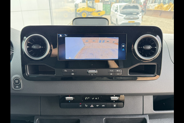 Mercedes-Benz eSprinter 314 Pro 81kWh Nieuw model! 313km WLTP 2000kg Trekvermogen L2 115kw Snelladen Adaptieve Cruise Widescreen Camera