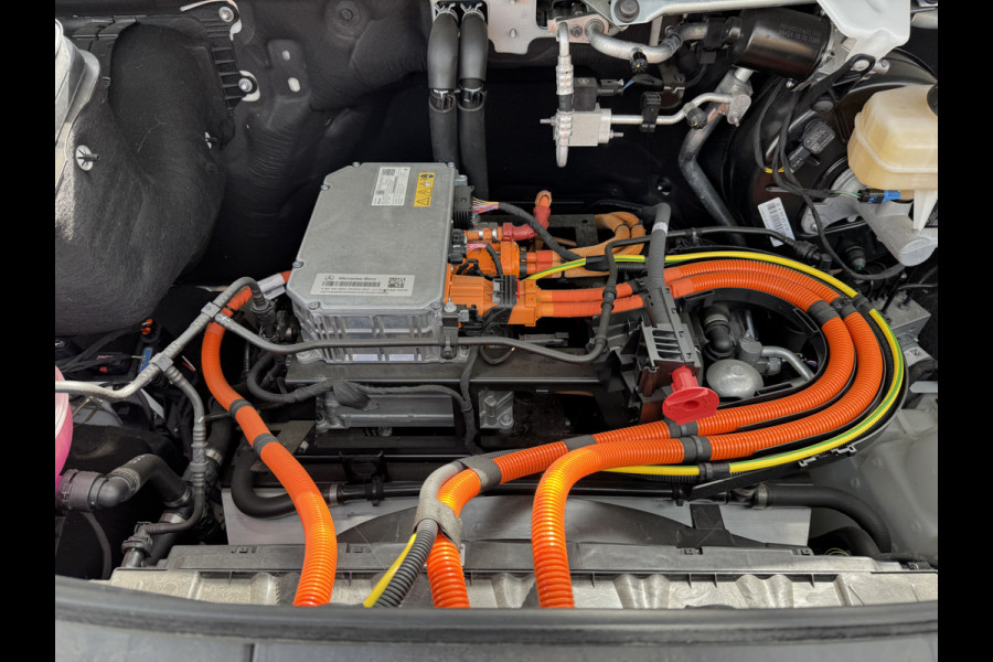 Mercedes-Benz eSprinter 314 Pro 81kWh Nieuw model! 313km WLTP 2000kg Trekvermogen L2 115kw Snelladen Adaptieve Cruise Widescreen Camera