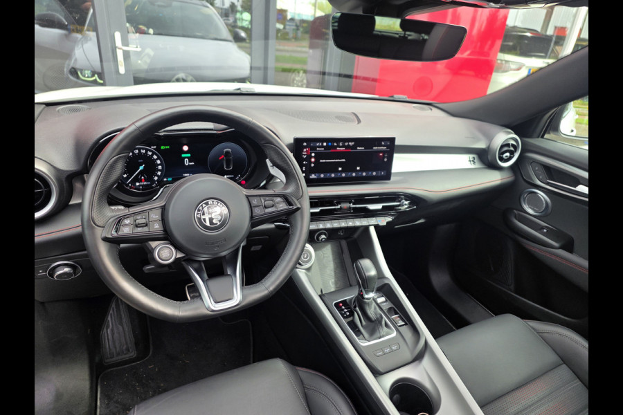 Alfa Romeo Tonale 1.3T PHEV 280PK Tributo Italiano | Panorama-dak | Camera 360 | Leer