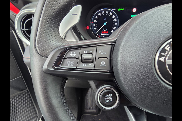 Alfa Romeo Tonale 1.3T PHEV 280PK Tributo Italiano | Panorama-dak | Camera 360 | Leer