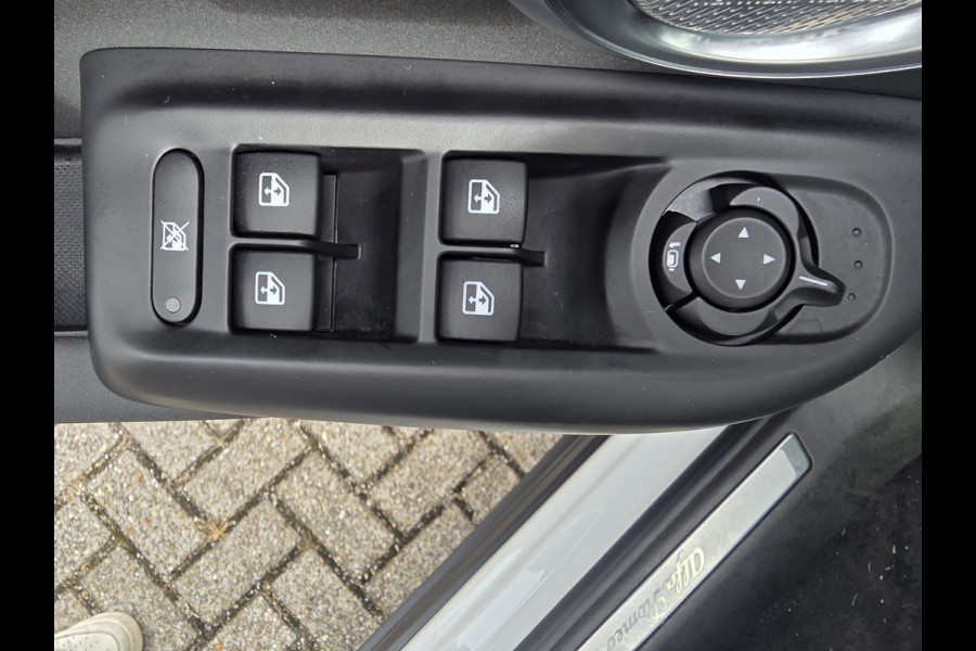 Alfa Romeo Tonale 1.3T PHEV 280PK Tributo Italiano | Panorama-dak | Camera 360 | Leer