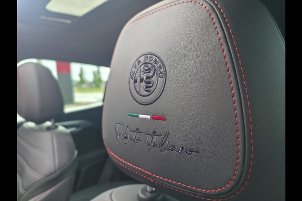 Alfa Romeo Tonale 1.3T PHEV 280PK Tributo Italiano | Panorama-dak | Camera 360 | Leer