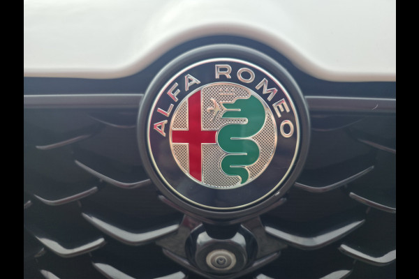 Alfa Romeo Tonale 1.3T PHEV 280PK Tributo Italiano | Panorama-dak | Camera 360 | Leer