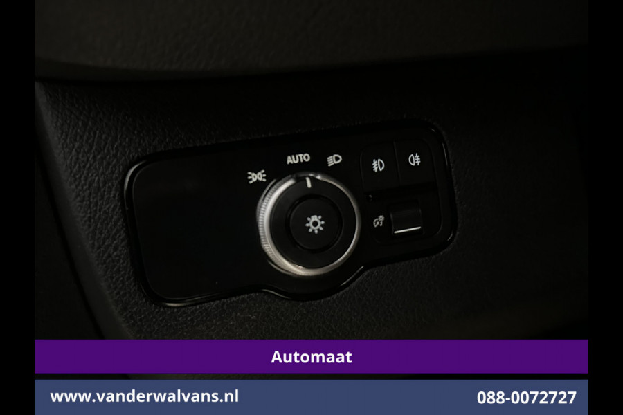 Mercedes-Benz Sprinter 317 CDI 170pk 9G-Tronic Automaat L2H2 Euro6 Airco | Camera | Navigatie | LED | Adaptieve Cruisecontrol Chauffeursstoel, Stoelverwarming, Parkeersensoren, Bijrijdersbank, 3500kg trekgewicht mogelijk!