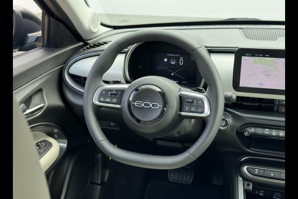 Fiat 600 1.2 Hybrid La Prima | Elektrische a-klep | Adaptive cruise | Prijs is rijklaar