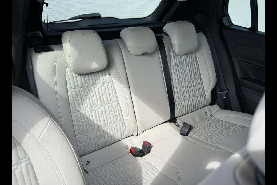 Fiat 600 1.2 Hybrid La Prima | Elektrische a-klep | Adaptive cruise | Prijs is rijklaar