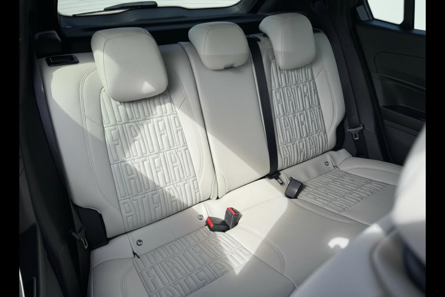 Fiat 600 1.2 Hybrid La Prima | Elektrische a-klep | Adaptive cruise | Prijs is rijklaar