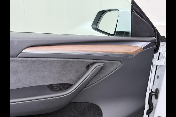Tesla Model Y Long Range AWD 75 kWh SOH 94,8% | TESLA FABRIEKSGARANTIE TOT 2028 OF 80.000KM! | FABRIEKSGARANTIE OP ACCU & AANDRIJFLIJN TOT 2032 OF 192.000 KM|