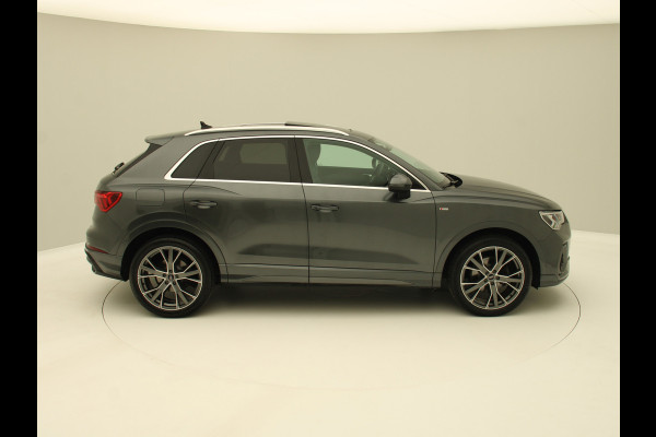Audi Q3 35 TDI S-Line Pano, Trekhaak, Keyless, ACC