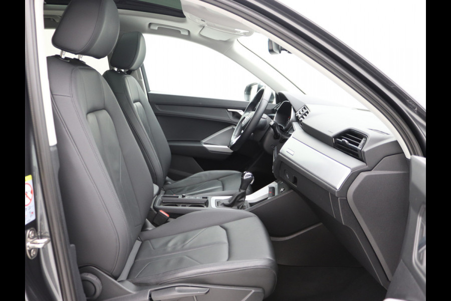 Audi Q3 35 TDI S-Line Pano, Trekhaak, Keyless, ACC
