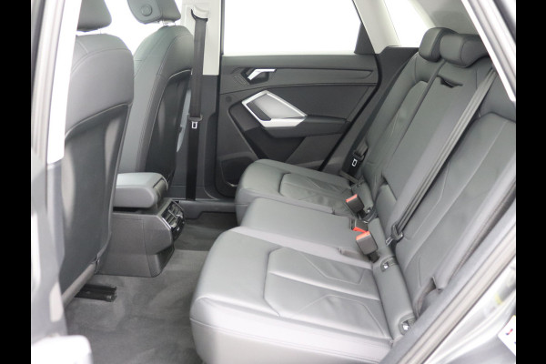 Audi Q3 35 TDI S-Line Pano, Trekhaak, Keyless, ACC