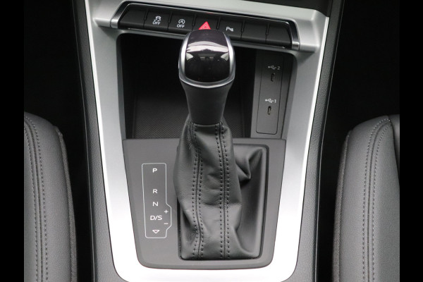 Audi Q3 35 TDI S-Line Pano, Trekhaak, Keyless, ACC