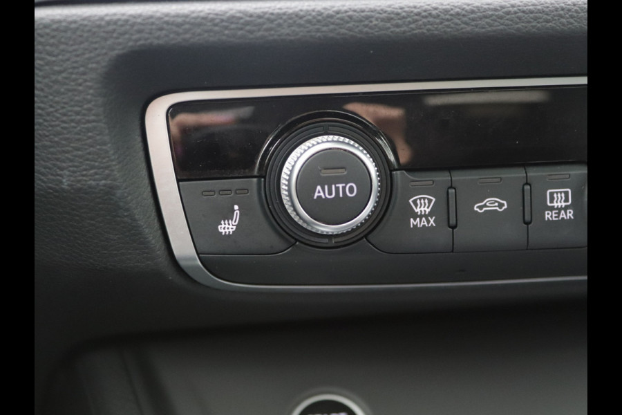Audi Q3 35 TDI S-Line Pano, Trekhaak, Keyless, ACC