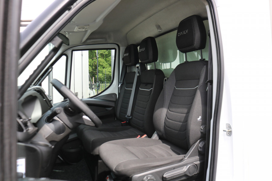 Iveco Daily 35S18 3.0 Automaat Bakwagen met Laadklep