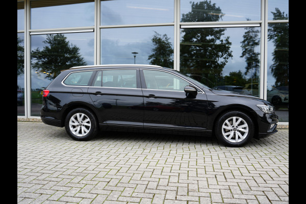 Volkswagen Passat Variant 1.5 TSI Business | Voorruit verwarmbaar en warmtewerend | LED | Draadloze telefoonlader |
