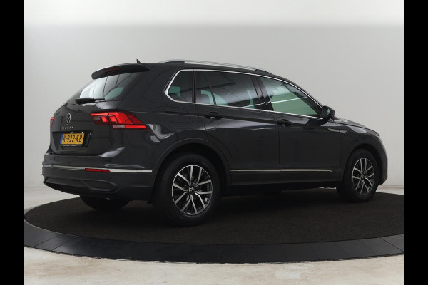 Volkswagen Tiguan 1.5 TSI Life Business | Stoelverwarming | Massage | Virtual Cockpit | Carplay | Navigatie | Keyless | Adaptive cruise | Parkeerhulp | Full LED | Climate control