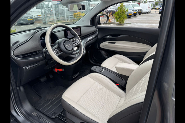 Fiat 500C La Prima 42 kWh | ACC | Apple Carplay/Android Auto