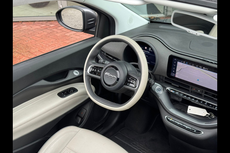 Fiat 500C La Prima 42 kWh | ACC | Apple Carplay/Android Auto