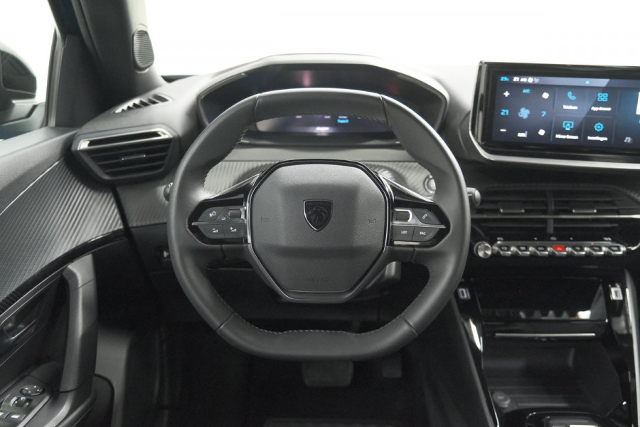 Peugeot e-2008 EV Allure Avantage 54 kWh | SOH 97,7% | 11 KW Lader | Apple Carplay | Parkeersensoren