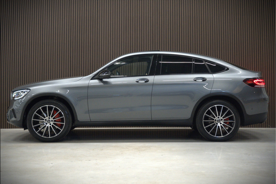Mercedes-Benz GLC Coupé 300e 4MATIC Premium Plus | Panoramadak | Stuurverwarming | Stoelverwarming | Head-Up Display | Massage | Memory Seats | Luchtvering | Keyless | 360 Camera | Leer | Ambiance Verlichting | Trekhaak | Apple Carplay | Na