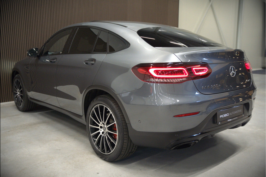Mercedes-Benz GLC Coupé 300e 4MATIC Premium Plus | Panoramadak | Stuurverwarming | Stoelverwarming | Head-Up Display | Massage | Memory Seats | Luchtvering | Keyless | 360 Camera | Leer | Ambiance Verlichting | Trekhaak | Apple Carplay | Na