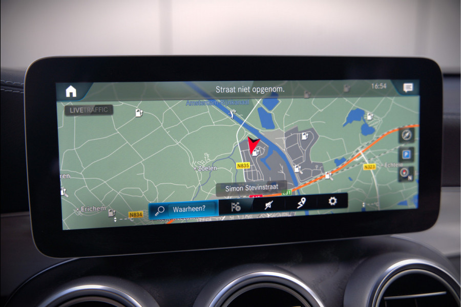 Mercedes-Benz GLC Coupé 300e 4MATIC Premium Plus | Panoramadak | Stuurverwarming | Stoelverwarming | Head-Up Display | Massage | Memory Seats | Luchtvering | Keyless | 360 Camera | Leer | Ambiance Verlichting | Trekhaak | Apple Carplay | Na
