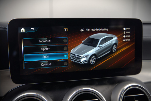 Mercedes-Benz GLC Coupé 300e 4MATIC Premium Plus | Panoramadak | Stuurverwarming | Stoelverwarming | Head-Up Display | Massage | Memory Seats | Luchtvering | Keyless | 360 Camera | Leer | Ambiance Verlichting | Trekhaak | Apple Carplay | Na