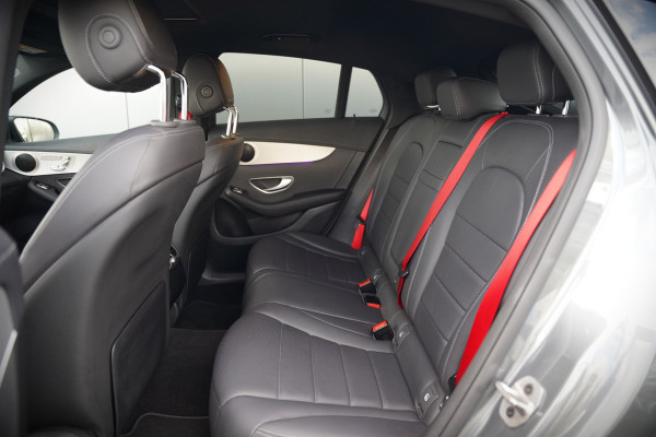 Mercedes-Benz GLC Coupé 300e 4MATIC Premium Plus | Panoramadak | Stuurverwarming | Stoelverwarming | Head-Up Display | Massage | Memory Seats | Luchtvering | Keyless | 360 Camera | Leer | Ambiance Verlichting | Trekhaak | Apple Carplay | Na