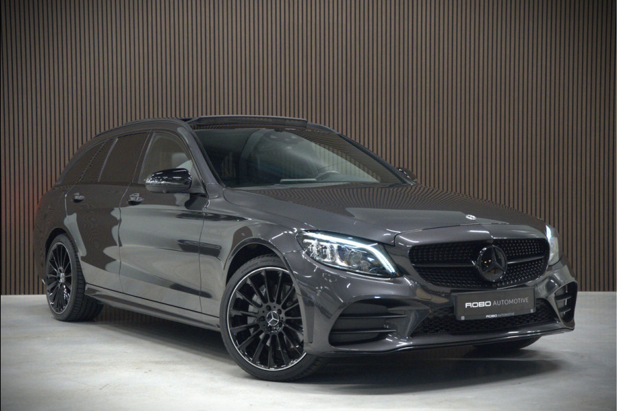 Mercedes-Benz C-Klasse Estate 300 e Business Solution AMG | Panoramadak | Stoelverwarming | 360 Camera | Dodehoekdetectie | Cruise Control | Apple Carplay | Navigatie | Trekhaak | DAB | Ambiance Verlichting | Multibeam | SOH 89,49%
