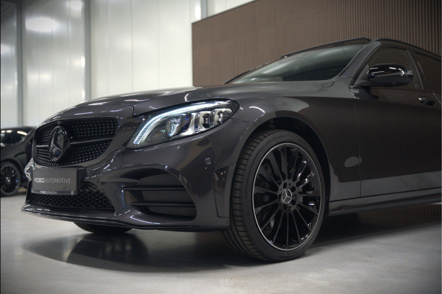 Mercedes-Benz C-Klasse Estate 300 e Business Solution AMG | Panoramadak | Stoelverwarming | 360 Camera | Dodehoekdetectie | Cruise Control | Apple Carplay | Navigatie | Trekhaak | DAB | Ambiance Verlichting | Multibeam | SOH 89,49%