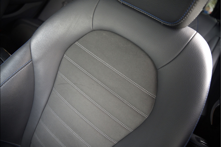 Mercedes-Benz C-Klasse Estate 300 e Business Solution AMG | Panoramadak | Stoelverwarming | 360 Camera | Dodehoekdetectie | Cruise Control | Apple Carplay | Navigatie | Trekhaak | DAB | Ambiance Verlichting | Multibeam | SOH 89,49%