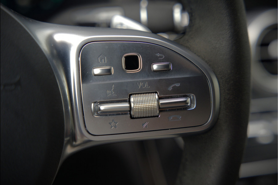 Mercedes-Benz C-Klasse Estate 300 e Business Solution AMG | Panoramadak | Stoelverwarming | 360 Camera | Dodehoekdetectie | Cruise Control | Apple Carplay | Navigatie | Trekhaak | DAB | Ambiance Verlichting | Multibeam | SOH 89,49%