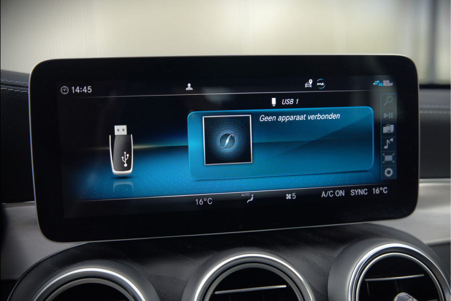 Mercedes-Benz C-Klasse Estate 300 e Business Solution AMG | Panoramadak | Stoelverwarming | 360 Camera | Dodehoekdetectie | Cruise Control | Apple Carplay | Navigatie | Trekhaak | DAB | Ambiance Verlichting | Multibeam | SOH 89,49%