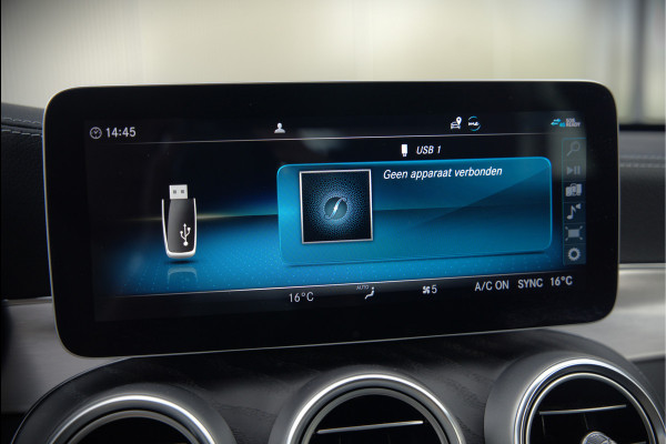 Mercedes-Benz C-Klasse Estate 300 e Business Solution AMG | Panoramadak | Stoelverwarming | 360 Camera | Dodehoekdetectie | Cruise Control | Apple Carplay | Navigatie | Trekhaak | DAB | Ambiance Verlichting | Multibeam | SOH 89,49%