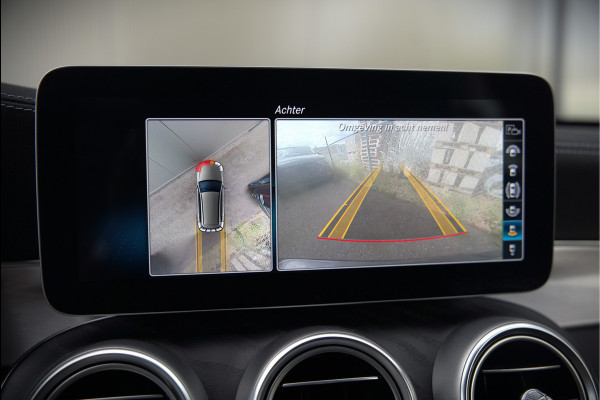 Mercedes-Benz C-Klasse Estate 300 e Business Solution AMG | Panoramadak | Stoelverwarming | 360 Camera | Dodehoekdetectie | Cruise Control | Apple Carplay | Navigatie | Trekhaak | DAB | Ambiance Verlichting | Multibeam | SOH 89,49%
