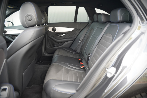 Mercedes-Benz C-Klasse Estate 300 e Business Solution AMG | Panoramadak | Stoelverwarming | 360 Camera | Dodehoekdetectie | Cruise Control | Apple Carplay | Navigatie | Trekhaak | DAB | Ambiance Verlichting | Multibeam | SOH 89,49%