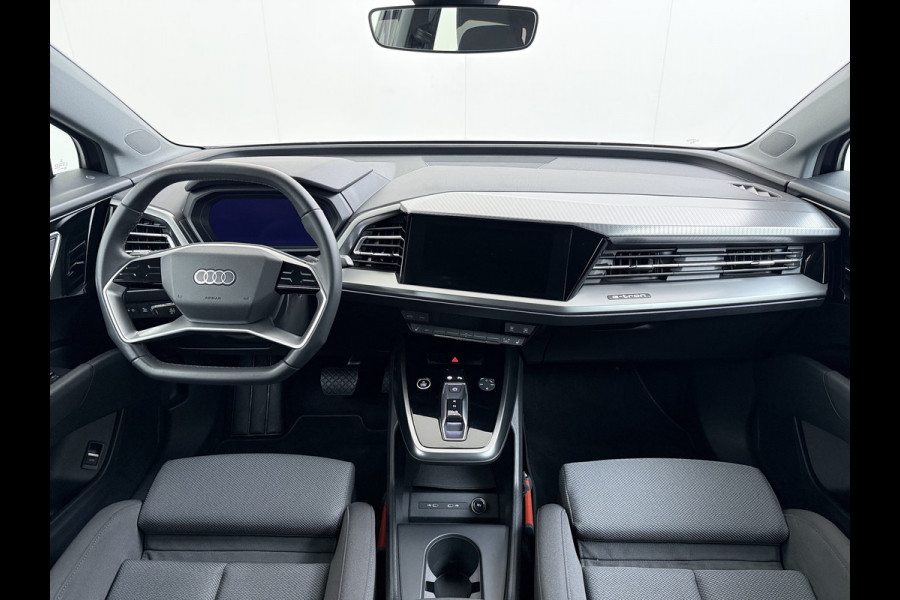 Audi Q4 e-tron 40 82kWh Trekhaak Matrix Led 19" Sportst.+Verwarmd Apple Carplay Android Navi Launch Edition Advanced Ecc Pdc Elek.Achterklep Cruise Control Lmv Isofix DAB 1.000KG Trekgewicht 1e Eigenaar Origineel Nederlandse Auto