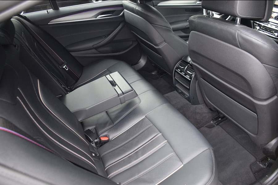 BMW 5 Serie 530e iPerformance High Executive*M-Pakket*DAK*360Cam*20Inch*Enz