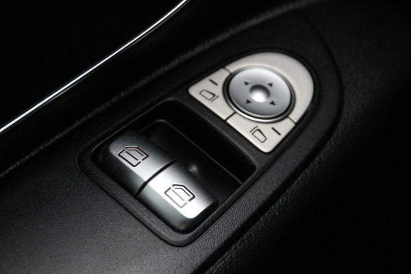 Mercedes-Benz Vito 190PK CDI | Aut. | 4Matic / 4x4 | 2x Schuifdeur | Werkplaats inrichting..