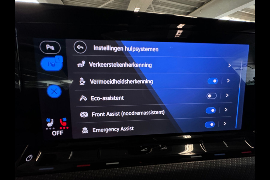 Volkswagen Golf 2.0 TSI R 4Motion Pano|H/K|HuD|Stoelventilatie|Keyless