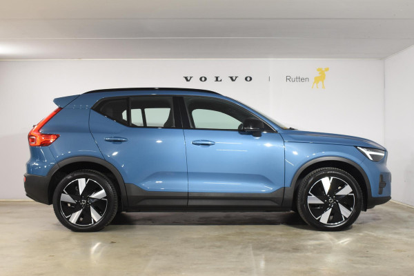Volvo EX40 Single Motor Extended Range Plus 82 kWh / Adaptive Cruise control / Achteruitrijcamera / Stuur & Stoelverwarming / Trekhaak elektrisch uitklapbaar / Elektrische achterklep / 19" LM Velgen / All season banden / Parkeersensoren V+A