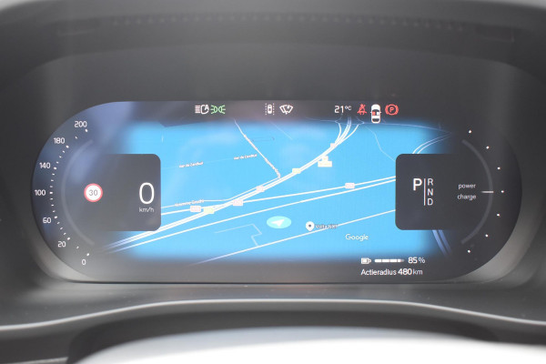Volvo EX40 Single Motor Extended Range Plus 82 kWh / Adaptive Cruise control / Achteruitrijcamera / Stuur & Stoelverwarming / Trekhaak elektrisch uitklapbaar / Elektrische achterklep / 19" LM Velgen / All season banden / Parkeersensoren V+A