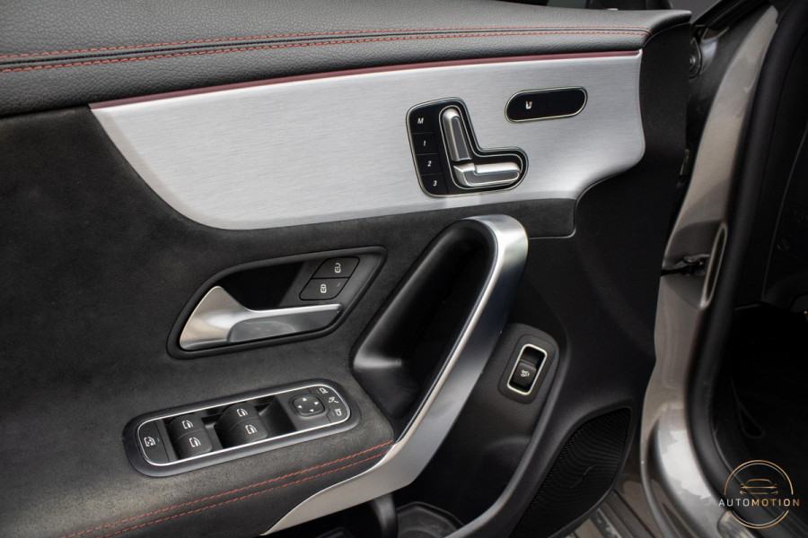 Mercedes-Benz CLA-Klasse 200 AMG Line PANO MEMORY BURMESTER CAMERA DIFFUSER PANAMERICANA