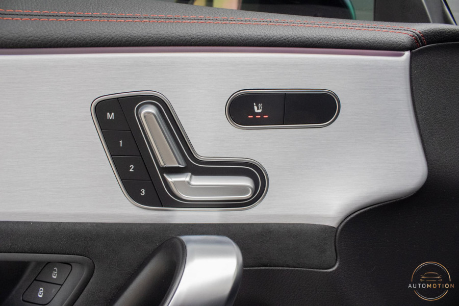 Mercedes-Benz CLA-Klasse 200 AMG Line PANO MEMORY BURMESTER CAMERA DIFFUSER PANAMERICANA