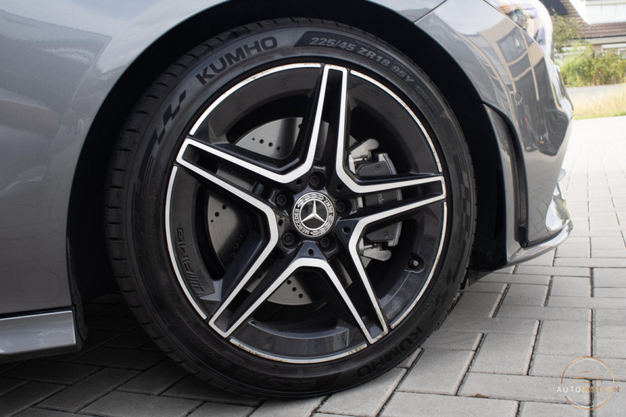 Mercedes-Benz CLA-Klasse 200 AMG Line PANO MEMORY BURMESTER CAMERA DIFFUSER PANAMERICANA