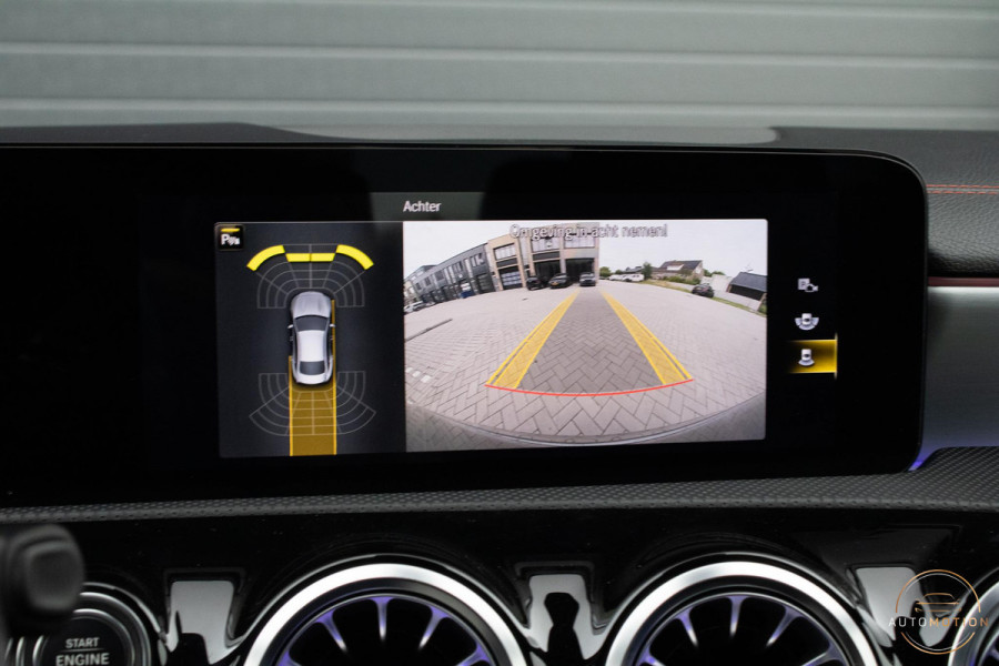 Mercedes-Benz CLA-Klasse 200 AMG Line PANO MEMORY BURMESTER CAMERA DIFFUSER PANAMERICANA