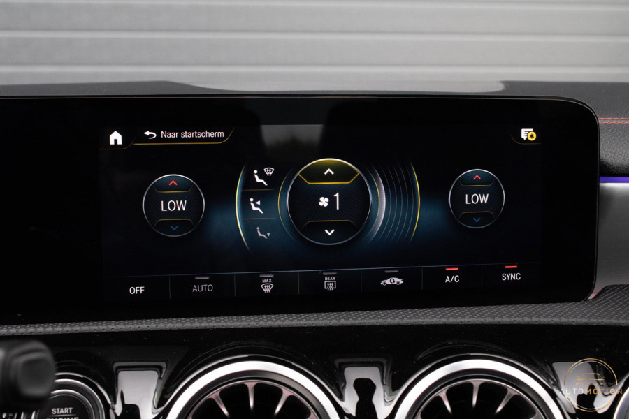Mercedes-Benz CLA-Klasse 200 AMG Line PANO MEMORY BURMESTER CAMERA DIFFUSER PANAMERICANA